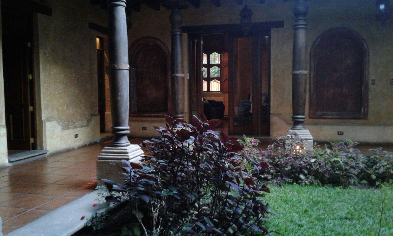 La Casa De La Alameda Bed and Breakfast Antigua Zewnętrze zdjęcie