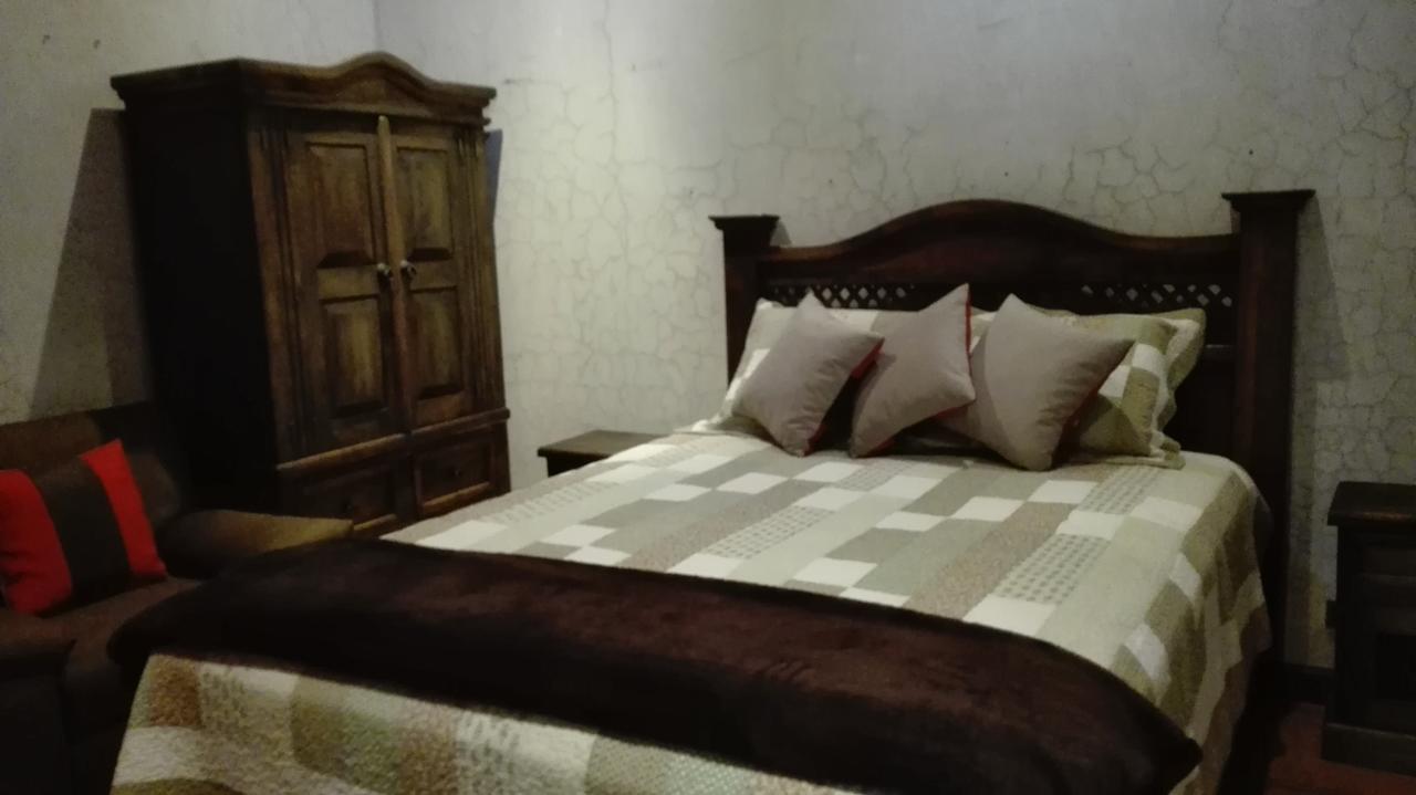 La Casa De La Alameda Bed and Breakfast Antigua Zewnętrze zdjęcie