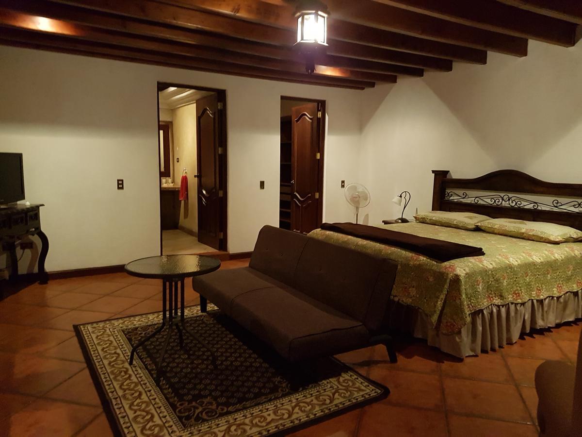 La Casa De La Alameda Bed and Breakfast Antigua Zewnętrze zdjęcie